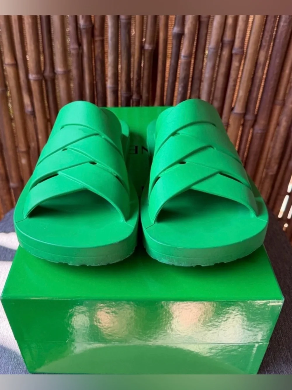 BOTTEGA VENNETA men’s rubber slides